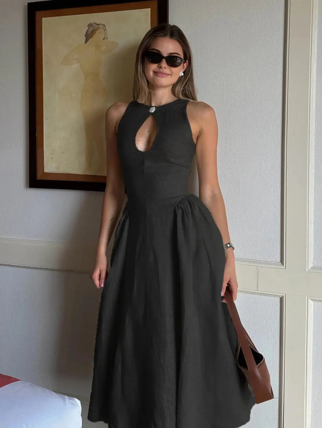 Lina - Keyhole Midi Dress
