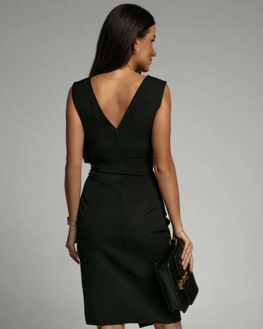 Saira - Sleeveless V-Neck Cocktail Dress