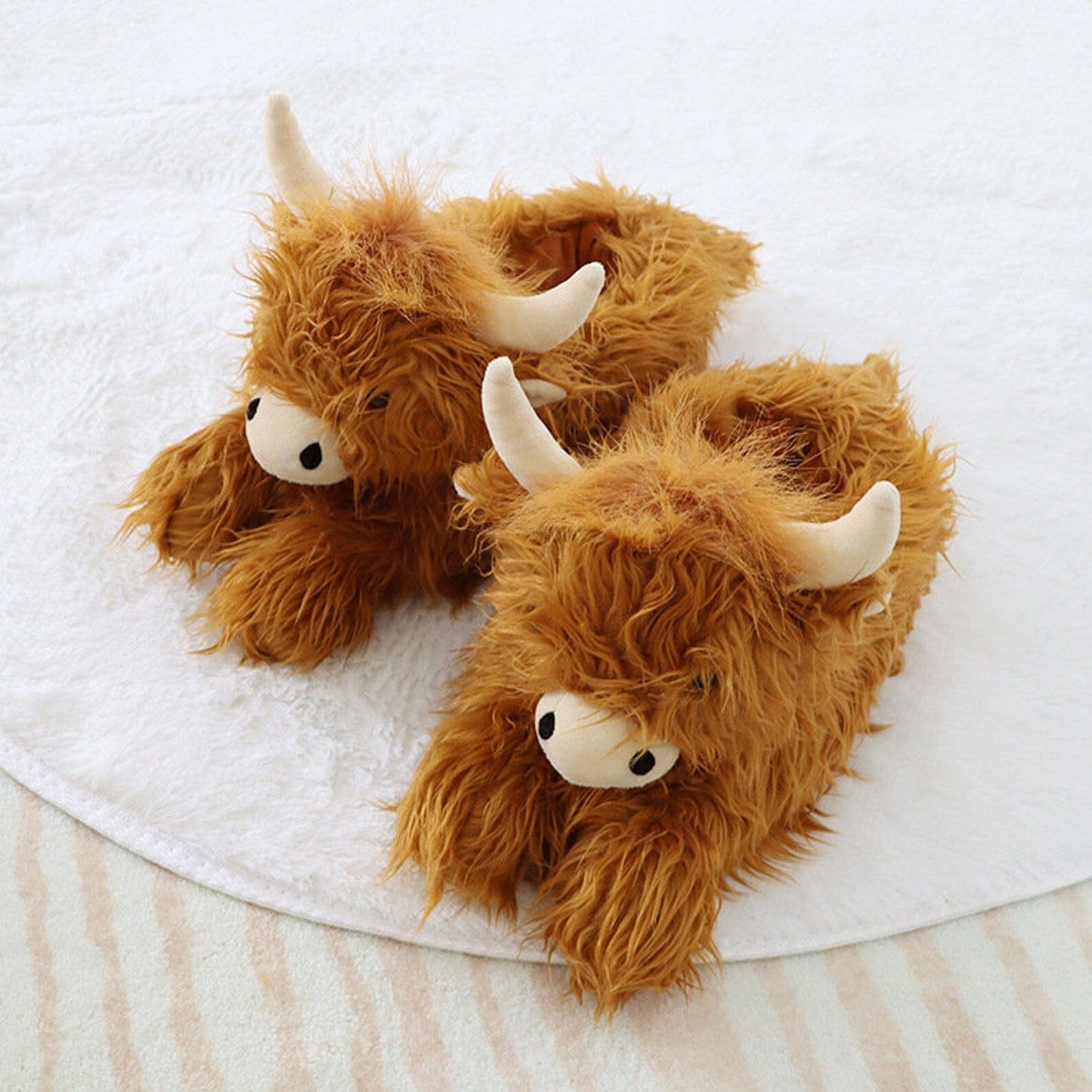 Fuzzy Highland Cow Slippers Marcira