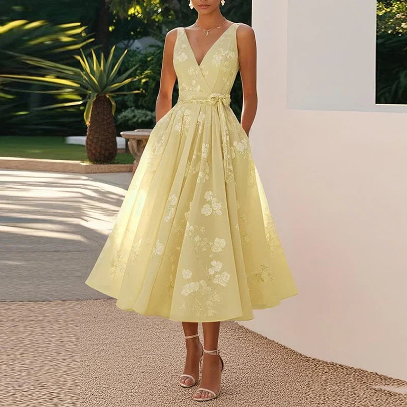 Grace - Sleeveless Floral Midi Dress